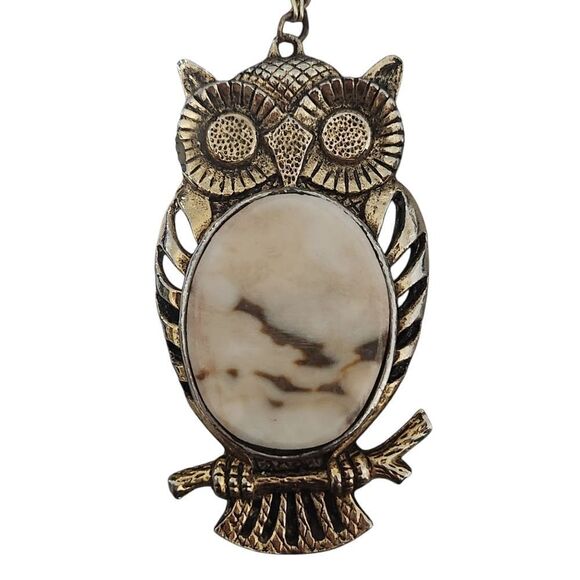 Vintage Owl Necklace on Chain Gold Color with Stone Inlay Belly 15" Drop - Picture 1 of 5